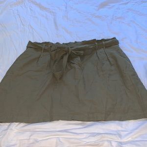 American Eagle olive green tie skirt